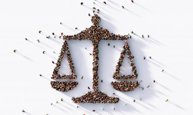 ئیعجازی قورئان و فە‌رمووده‌ له‌ ته‌شریعدا سه‌ربه‌خۆيى له دادوه‌ريدا به‌ نموونه‌